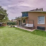 Riverside Apartman****