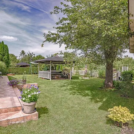 Riverside Apartman****