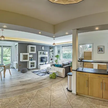 Riverside Apartman**** Miskolc