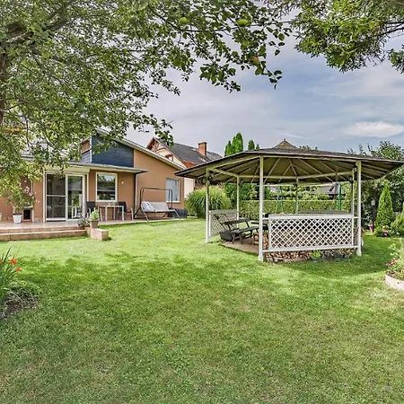 Riverside Apartman****