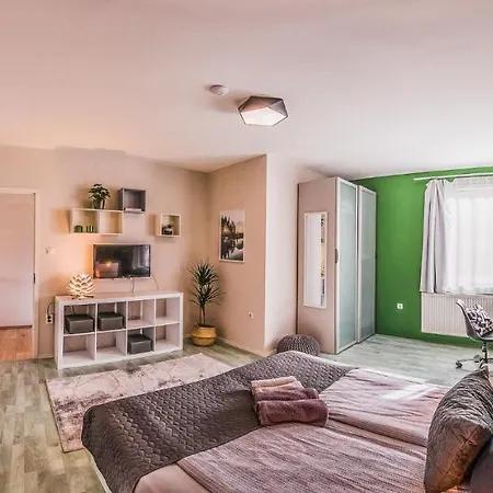 Riverside Apartman**** Appartamento Miskolc