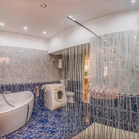 Apartment Riverside Apartman**** *