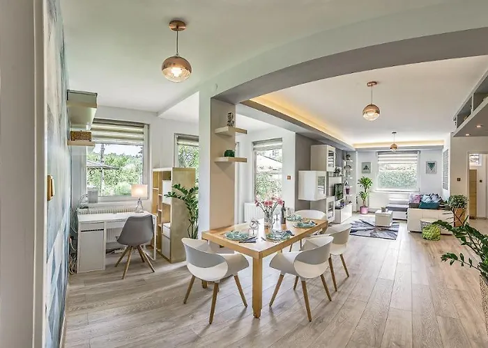 Riverside Apartman****